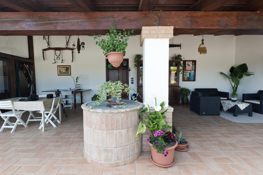 Country Rooms & Suite La Quercia Coriano Buitenkant foto